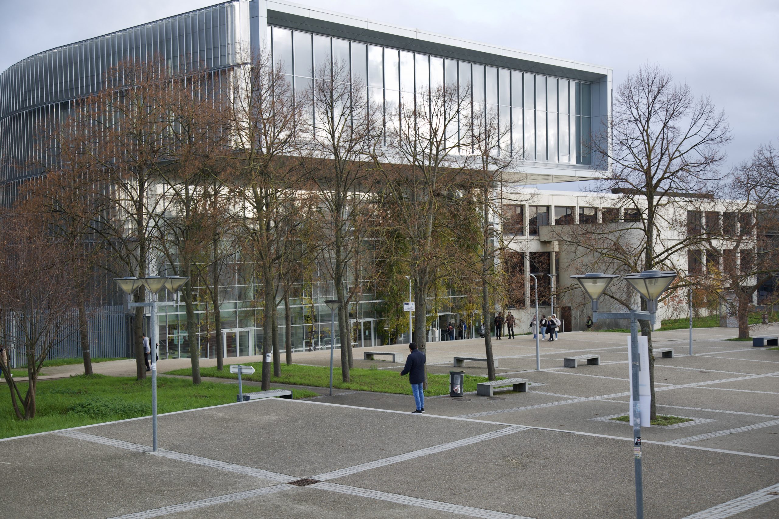 Photo de la bibliothèque universitaire du campus de Villetaneuse.