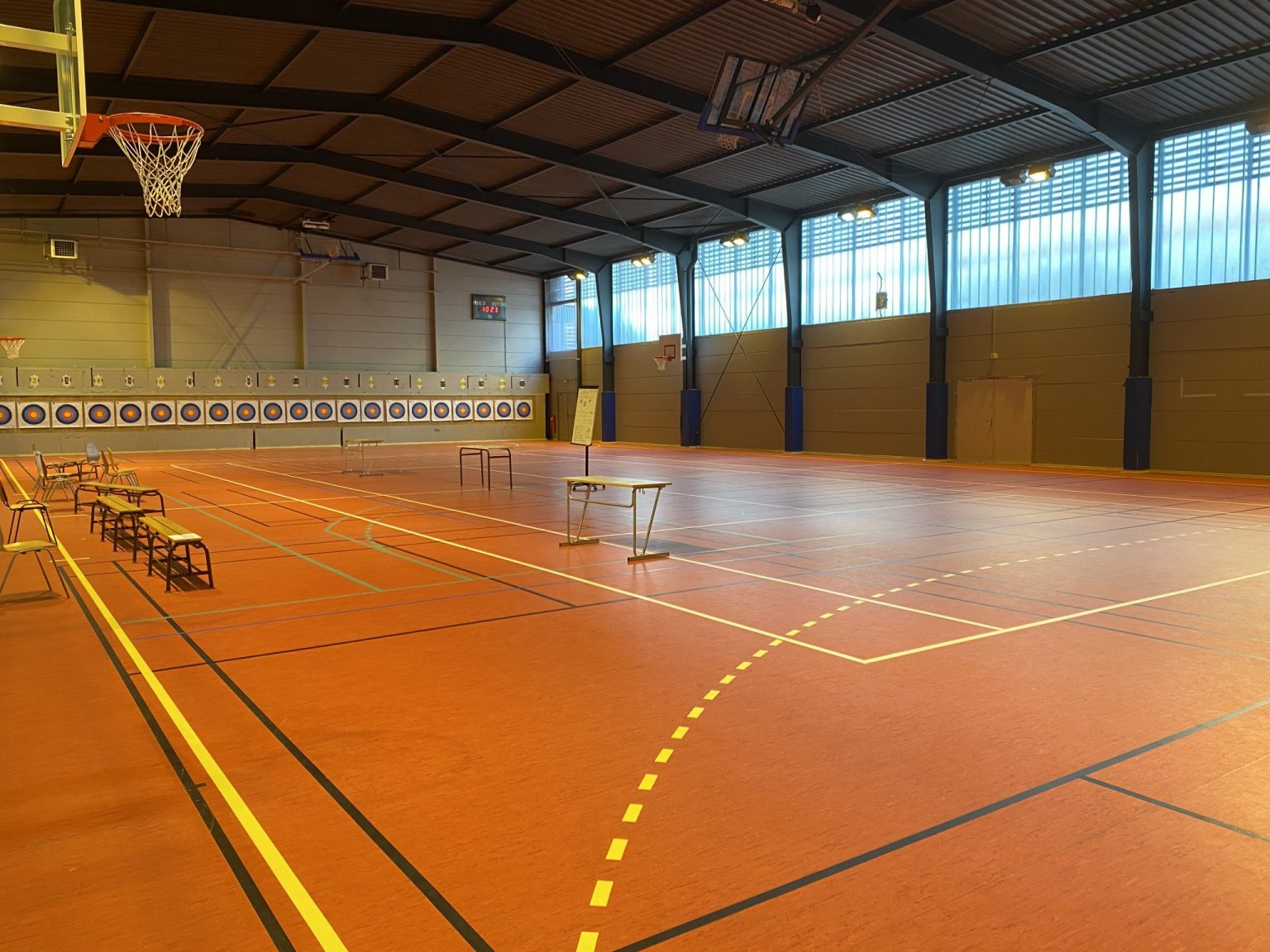 Photo de l'intérieur du gymnase Lilian Thuram de Villetaneuse