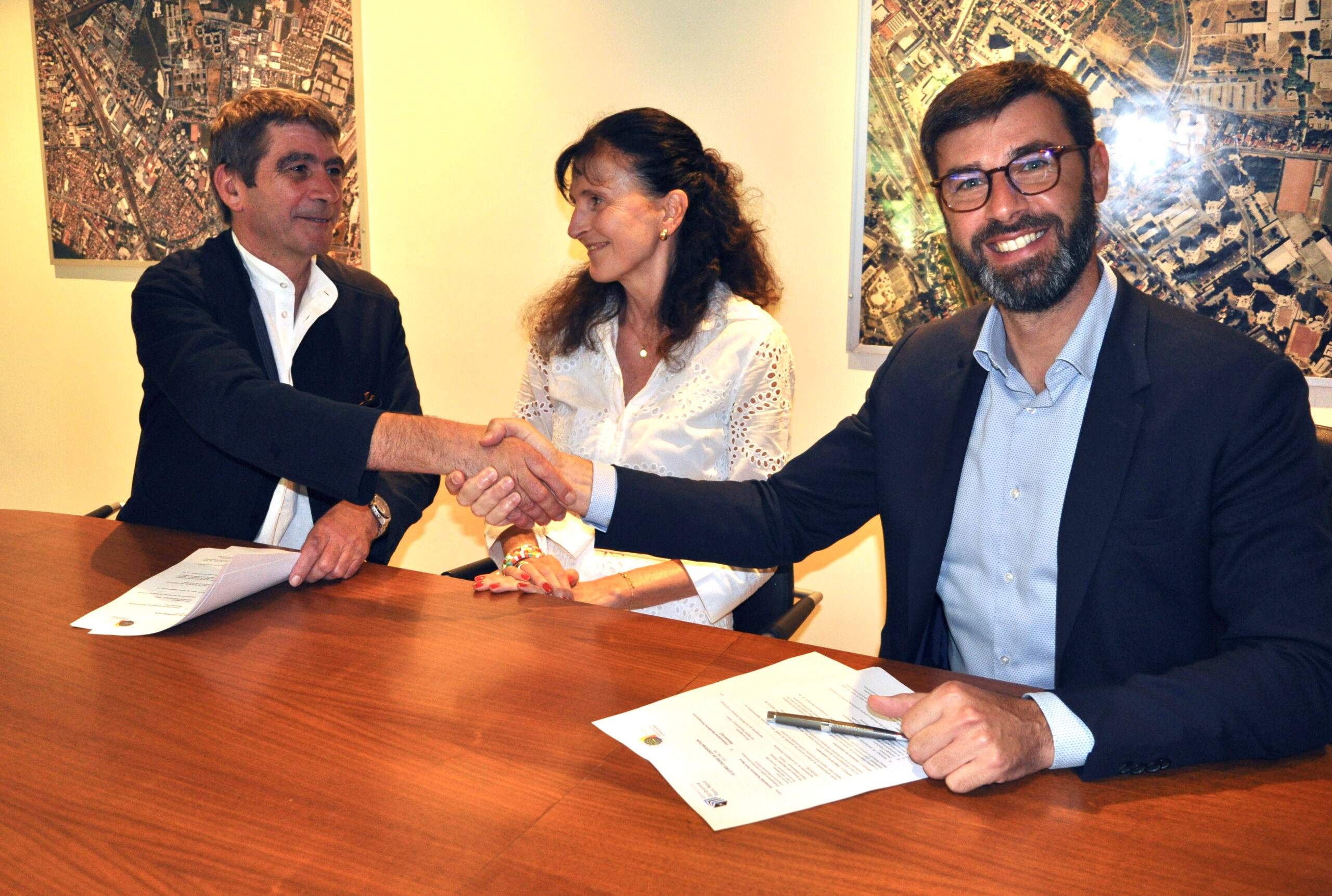 Photo de Christophe Fouqueré, Stylianos Amargianakis et Anne Fauchon signant la convention de partenariat entre l'IdEF et l'USPN